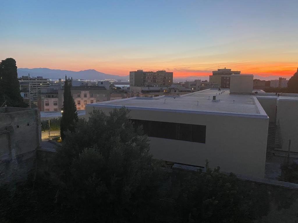 Central Moon Cagliari Vista Mare Δωμάτιο φωτογραφία